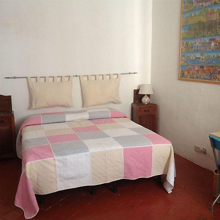 B&B Duccio Di Buoninsegna เซียนา ภายนอก รูปภาพ